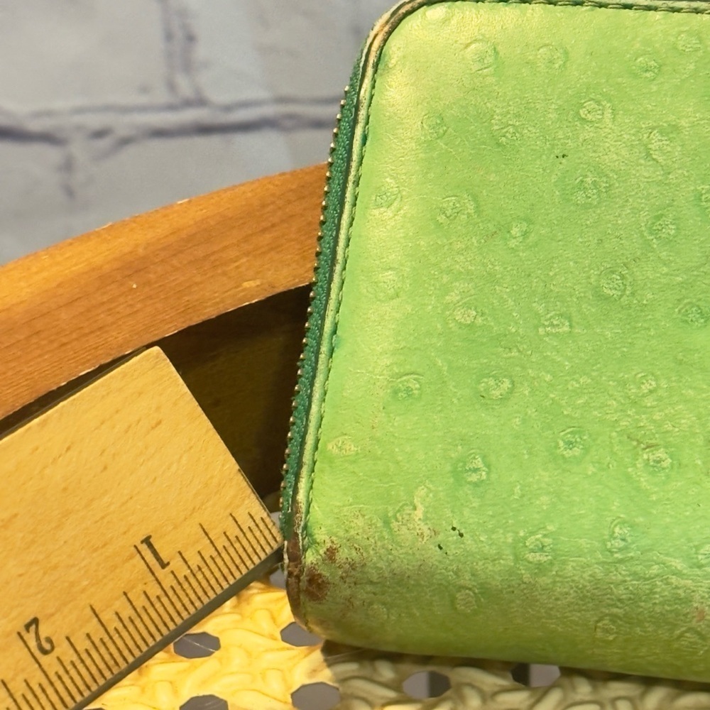 Kate Spade Kelly Green Ostrich Leather wallet - Picture 5 of 10